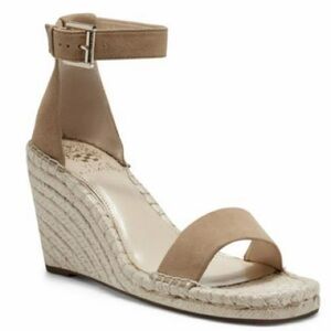 🌸VINCE CAMUTO🌸 Meddrina Wedge Sandal Size: 11M